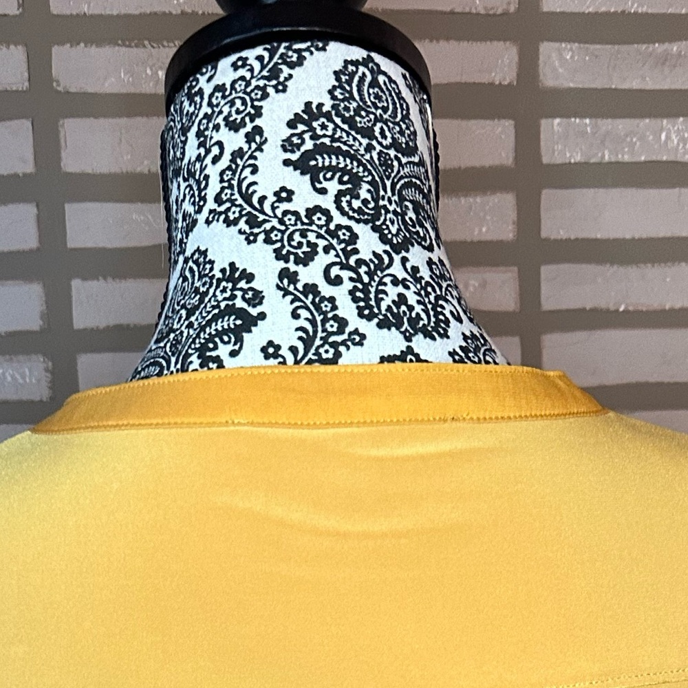 White House Black Market Yellow Sleeveless Top Size XSmall - Picture 5 of 9